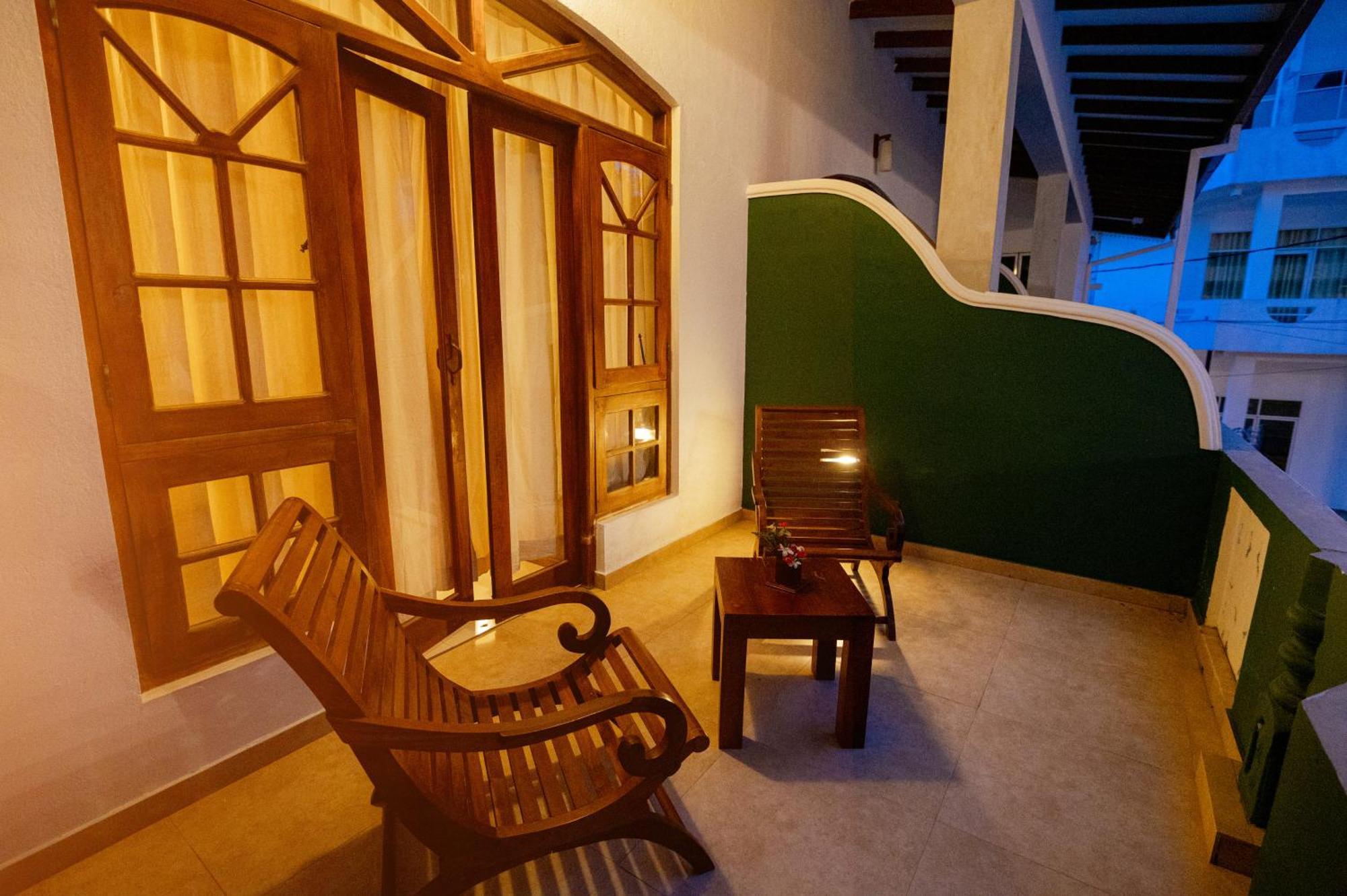 Prince Beach Hotel Bentota Exterior photo